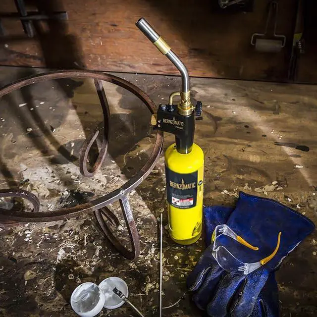 Alt view image 4 of 6 - Trigger Start Torch (TS 8000 Torch + 3 MAP PRO Gas Cylinders)