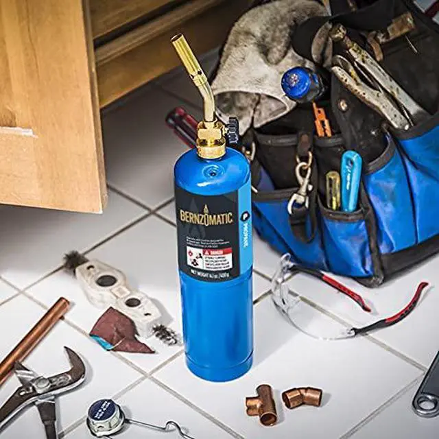 Alt view image 2 of 6 - Trigger Start Torch - TS 8000 Torch + 3 Propane Gas Cylinders
