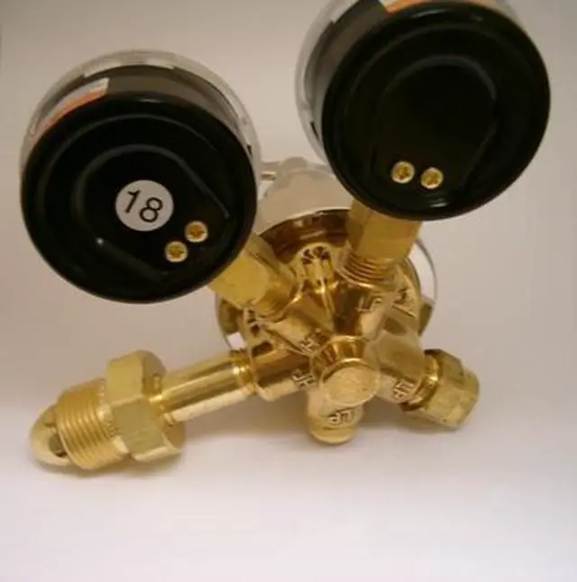 Alt view image 3 of 3 - Electric 30 Series Gas Regulator 150 psi, 2", Argon, Nitrogen (30-150-580)