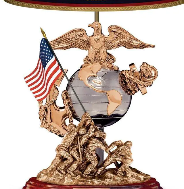Alt view image 3 of 4 - The Bradford Exchange U.S. Marines Esprit De Corps Tabletop Lamp with Sculpted War Memorial and Eagle, Globe & Anchor Base