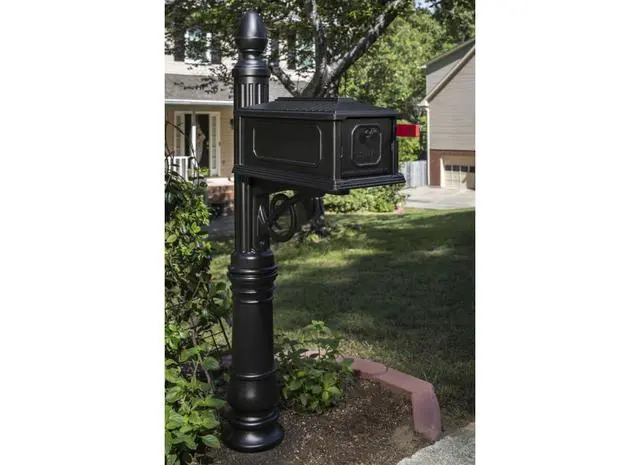 Alt view image 4 of 4 - Stratford Plastic Mailbox and Post Combo