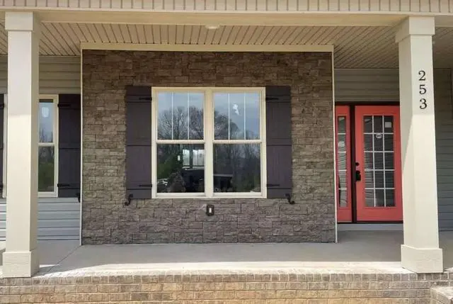 Alt view image 5 of 6 - Evolve Stone District View MA Non-Rated Flat Stone Veneer (14.25 sq. ft.)
