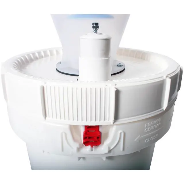 Alt view image 3 of 6 - Assembled Quick Click Dust Separator with 12 Gallon Locking Collection Bin and Air Relief