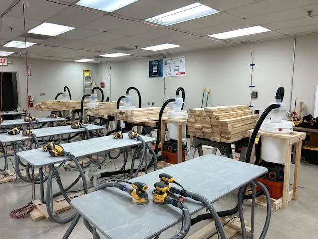 Alt view image 5 of 6 - Assembled Quick Click Dust Separator with 12 Gallon Locking Collection Bin and Air Relief