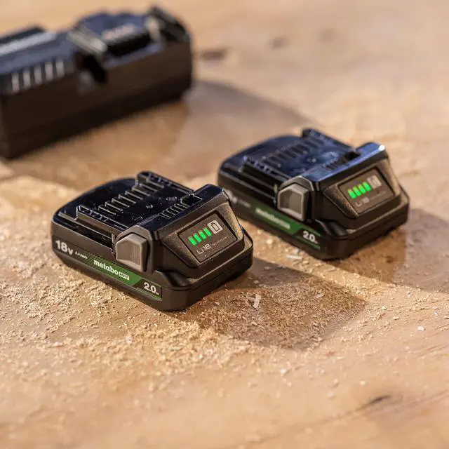 Alt view image 2 of 4 - 18V BATTERY 2.0Ah 4-PACK