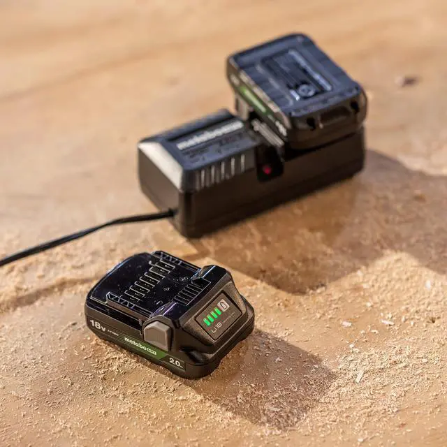 Alt view image 4 of 4 - 18V BATTERY 2.0Ah 4-PACK
