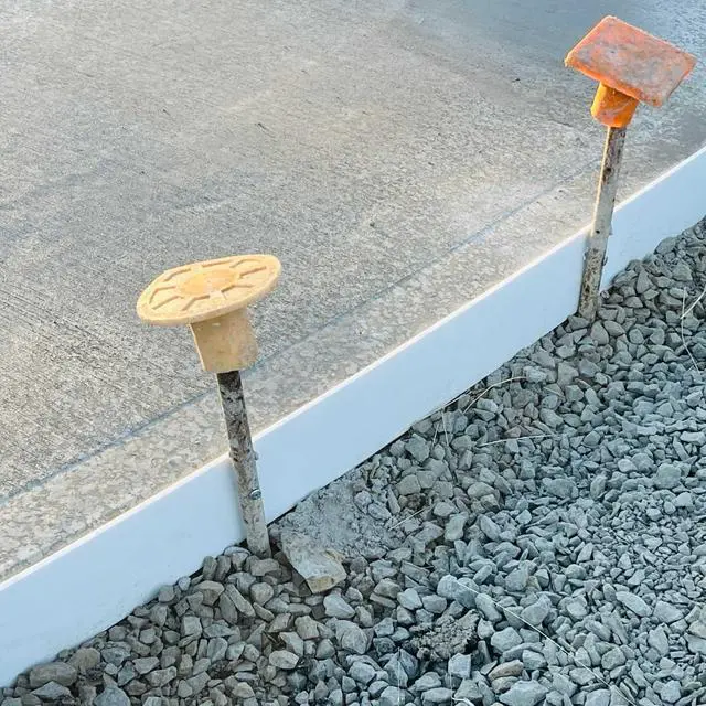 Main image of Plastic Flex Forms for Concrete Flatwork & Curbs - panel size 4" x 96", 4 panels