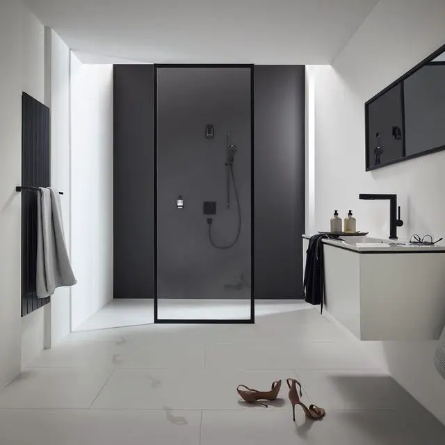 Alt view image 4 of 6 - Pulsify S 4-inch Modern Showerhead 1-Spray PowderRain with QuickClean in Matte Black, 24131671, 2.5 GPM