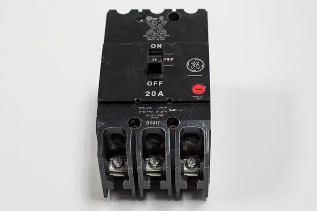 Alt view image 3 of 3 - TEY330; 3P-480V-30A CB