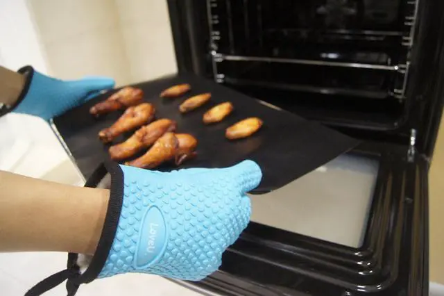 Alt view image 5 of 7 - Kitchen Oven Gloves - Dual-Layer Heat Resistant Grilling Gloves, Silicone Oven Mitts with 5 Fingers, Waterproof Non-Slip Pot Holder for Barbecue, Cooking, Baking (Blue)