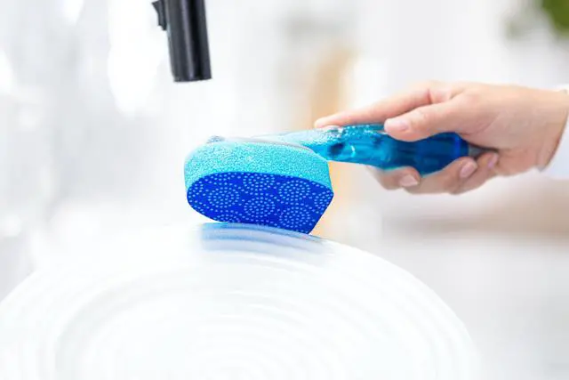 Alt view image 4 of 7 - Scrub Dots Non-Scratch Soap-Dispensing Dishwand, 1 Count, Keeps Hands Out of The Mess, Fits All Scotch-Brite Refills, Assorted Colors