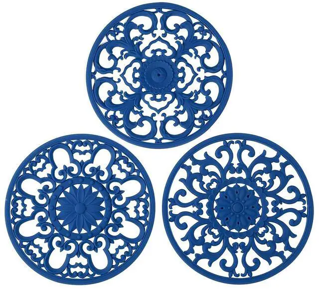 Main image of Extra Thick Silicone Trivet Mat for Hot Dishes, Hot Pots and Pans, Pot Holder, Hot Pad to Protect Your Table and Countertop, Kitchen Decor and Accessories,Navy Blue, Set of 3