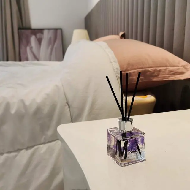 Alt view image 2 of 7 - Reed Diffuser Set with Sticks Lavender Aromatherapy Oil Scent Diffuser for Home Office Bathroom Decoration Perfume and Gifts 50ml/1.7 oz