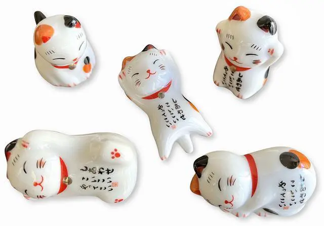Main image of Ceramic Cute Lucky Cat Chopsticks Rest Dinner Spoon Stand Knife Fork Holder (Set of 5pcs)
