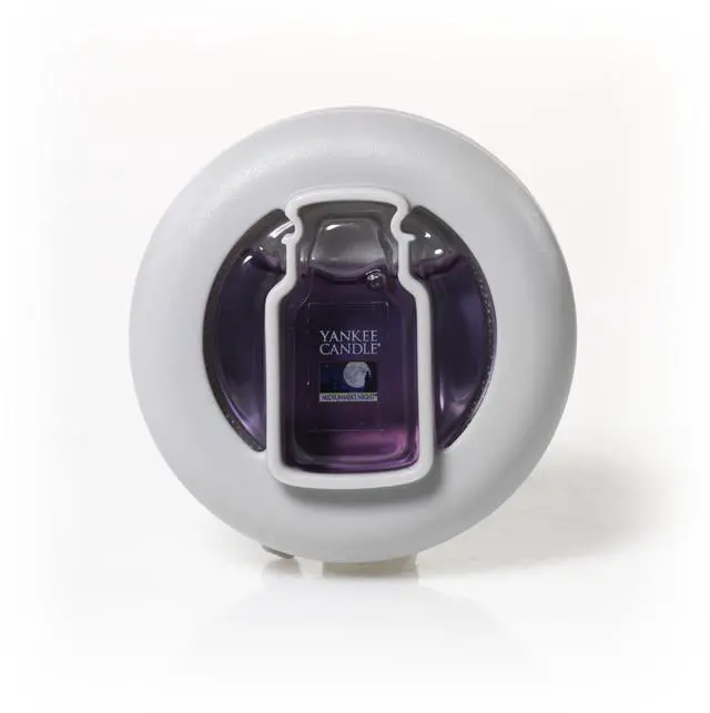 Alt view image 3 of 4 - Yankee Candle Smart Scent Vent Clip Car Air Freshener, Odor Neutralizing Car Fragrance, Midsummer's Night (Pack of 1)