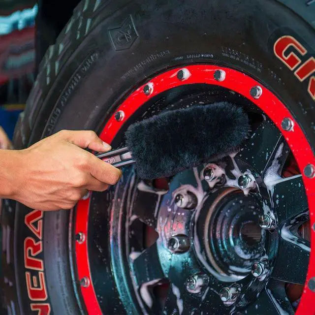 Alt view image 4 of 7 - Gerbil Wheel & Rim Brush, Soft Natural Bristles, for Tires
