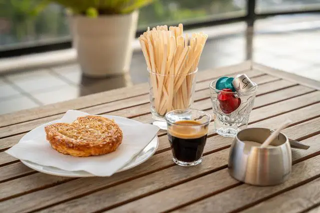 Alt view image 2 of 7 - 5.5 Inch Wooden Coffee Stirrers, 500 Count, Disposable & Compostable Wood Coffee Stick Stirrers | Eco-Friendly, Sustainable, Organic, Biodegradable, Vegan-Friendly Coffee Station Supplies