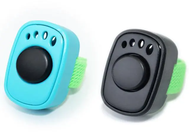 Main image of Pet Clicker for Dogs/Cats/Horses/Birds or Other Animals - Mini Finger Clickers for Training (Finger clickers Black+Blue)