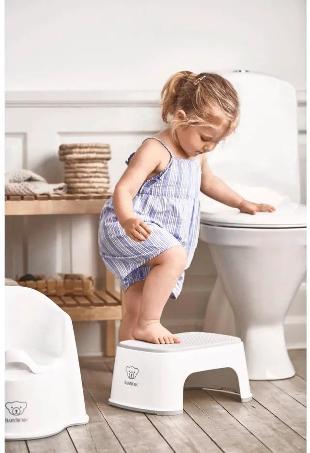 Alt view image 2 of 3 - Step Stool - White