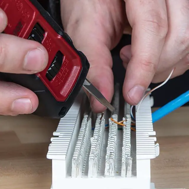 Alt view image 6 of 6 - Klein Tools VDV427-300 Impact Punchdown Tool with 66/110 Blade, Reliable CAT Cable Connections, Adjustable Force, Includes Pick and Spudger