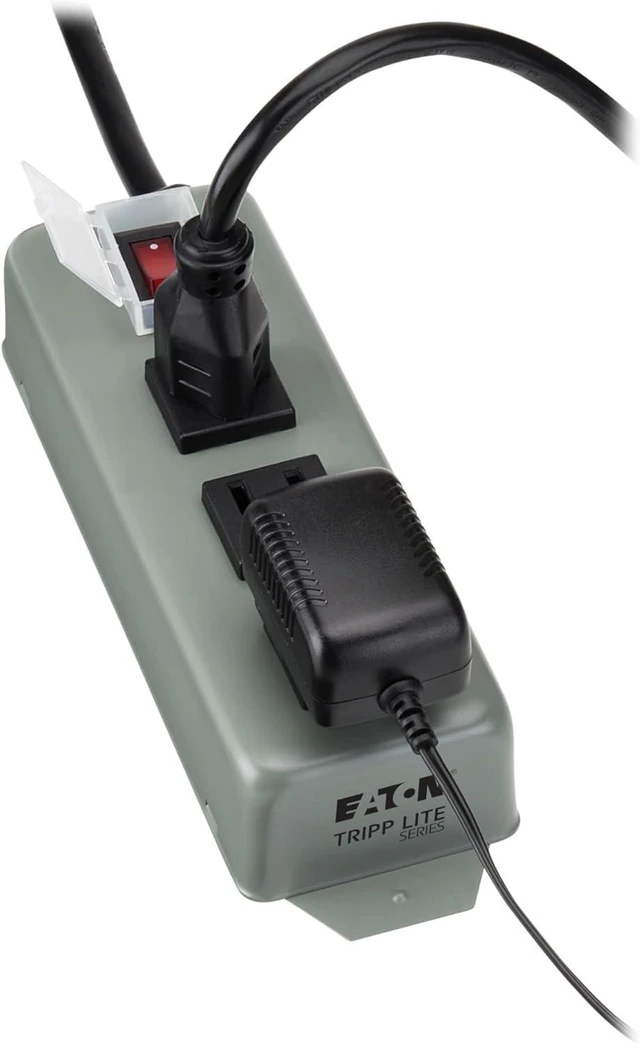 Alt view image 4 of 7 - Tripp Lite 3SP Waber Power Strip Metal 5-15R 3 Outlet 5-15P 6-Feet Cord