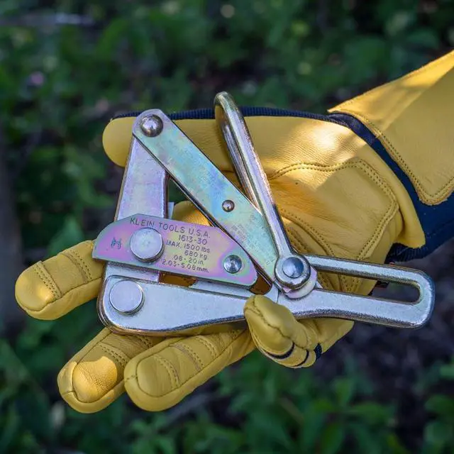 Alt view image 4 of 6 - Klein Tools 1613-30 Chicago Grip for Bare Wire
