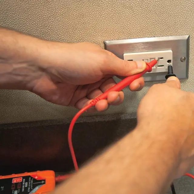 Alt view image 5 of 7 - Klein Tools ET60 Voltage Tester, Tests AC/DC and Low Voltage, No Batteries Needed