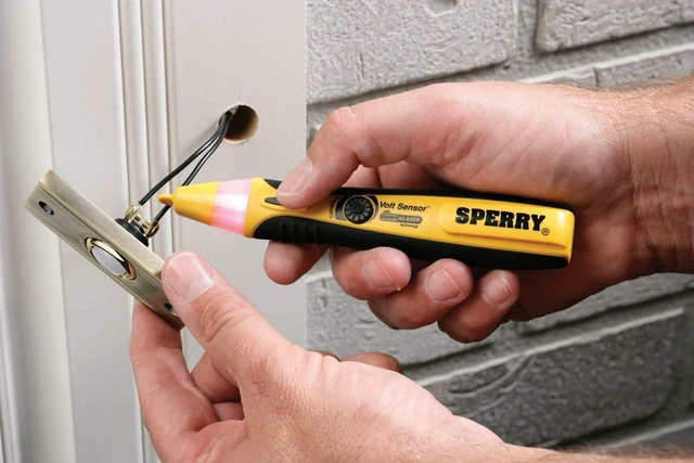 Alt view image 3 of 6 - Sperry Instruments VD6505 Adjustable Volt Sensor