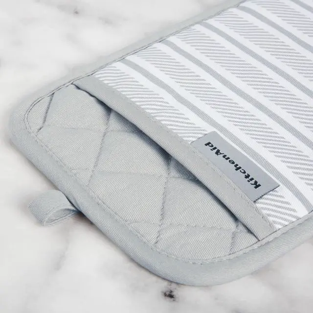 Alt view image 3 of 5 - Albany Pot Holder 2-Pack Set, Matte Grey, 7"x10"