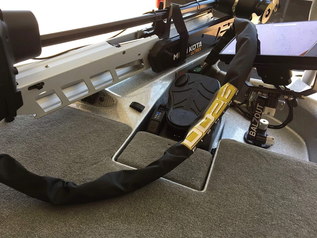 Alt view image 2 of 2 - Trolling Motor Cable Management Sleeve Wrap