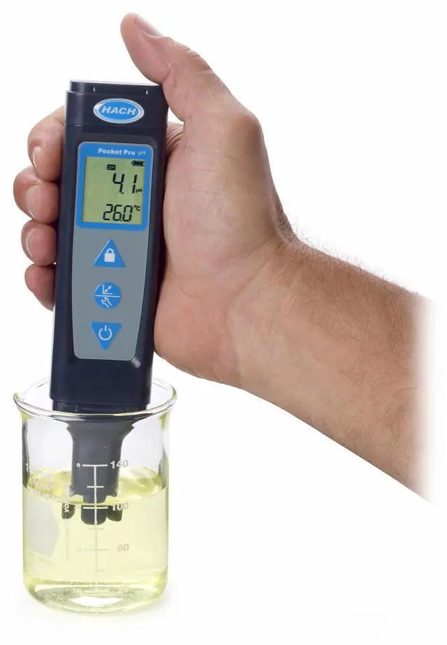 Alt view image 3 of 6 - Pocket Pro pH Tester, pH Meter for Water Analysis pH & Temp Testing, Large LCD Screen, Replaceable Batteries, Built-in Diagnostics, 9531000