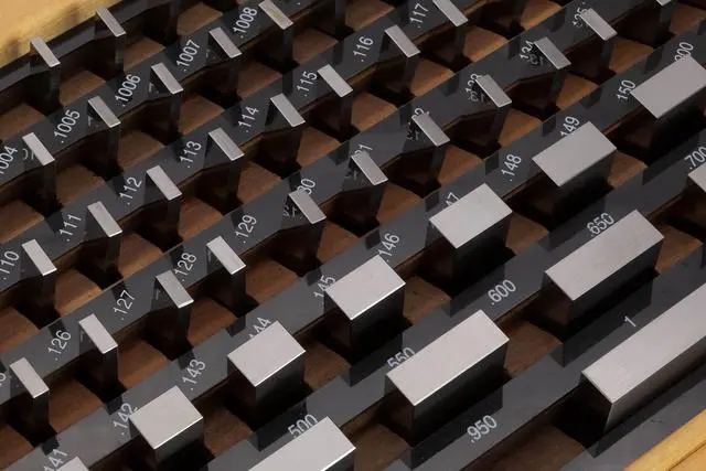 Alt view image 5 of 6 - CME 81 pc Steel Gauge Block Set, Grade 3, Rectangular Blocks