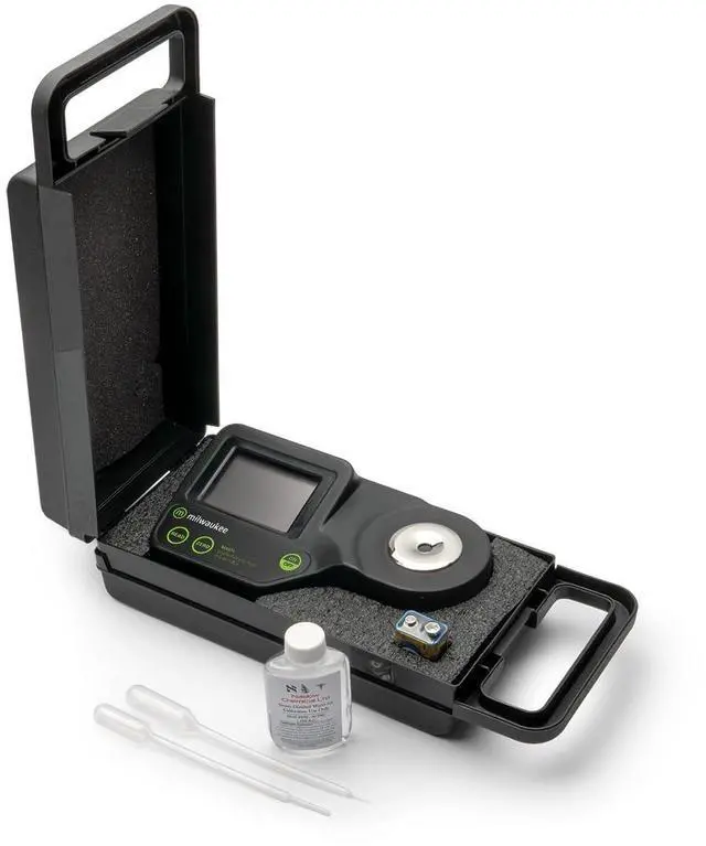 Main image of Milwaukee 0 to 85% Brix Digitial Refractometer with Carrying Case - MA871BOX