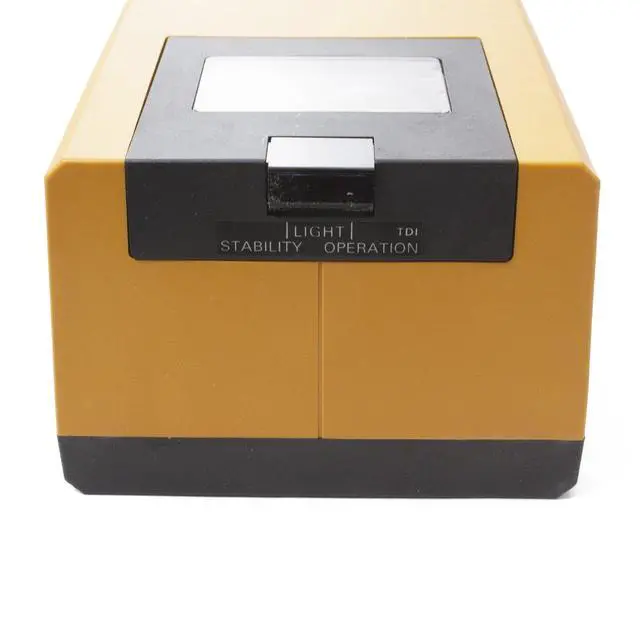Alt view image 3 of 3 - Omron E3K-R10K4-NR Photoelectric Switch / Sensor