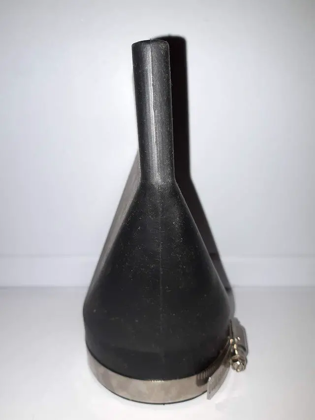 Alt view image 3 of 3 - Duck Bill Style 730-M, Low Pressure Molded Check Valves (4 inch)