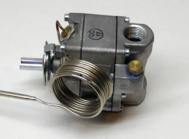 Alt view image 2 of 2 - FDTH-1-04-48 Oven Thermostat for 46-1076 Bakers Pride M1005X Lincoln 369006
