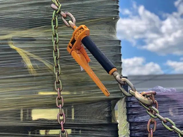 Alt view image 2 of 6 - (1 Pack) 3/8" x 20' Grade 70 Chain 3/8-1/2 Peerless QuikBinder Kit H5125-0658 Ratchet Load Binder WLL #12000