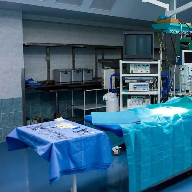 Alt view image 5 of 6 - Sterilization Wraps, 30 x 30 Inches, 250 Pack, 4-Layer SMMS Non-Woven Fabric, Compatible with Steam, ETO & Plasma, High Bacterial Filtration Efficiency