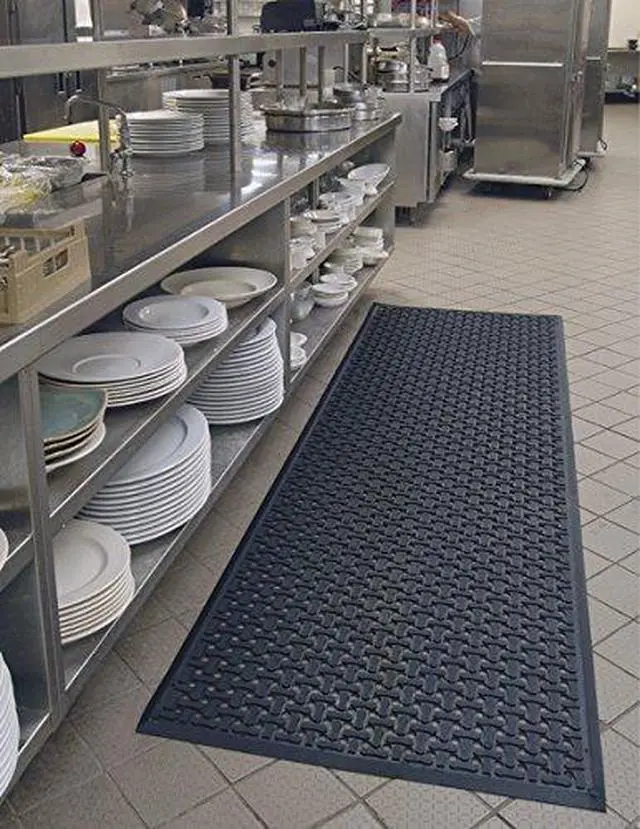 Alt view image 4 of 5 - Slip Resistant Black 4' x 6' Rubber Drainage Mat 3/8 inch Thickness