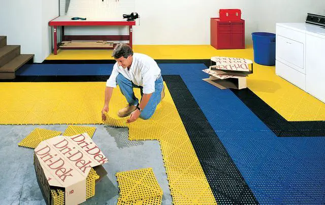 Alt view image 2 of 6 - ® 3'x4' Interlocking Sheet (Red) - Patio, Lanai & Pool Deck Flooring