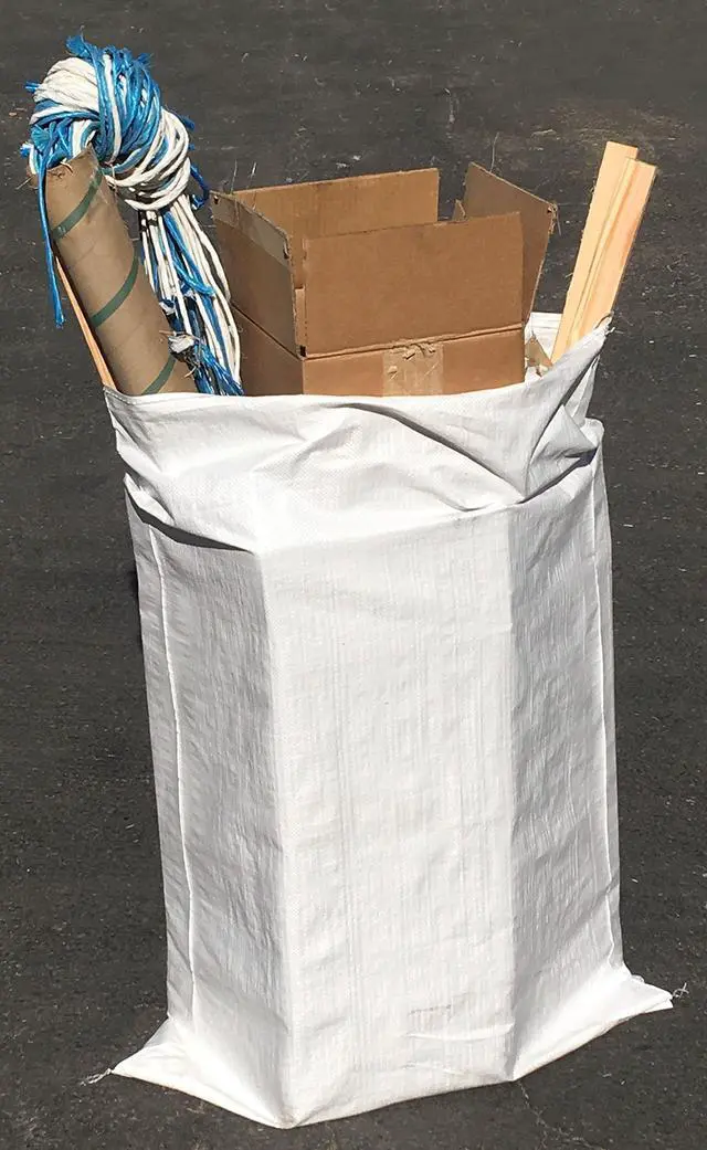 Main image of Large Sandbags - Size: 31" x 45" - Thick Heavy Duty Contractor Bags, Heavy Duty Garbage Bags, Dumpster Bag, Construction Trash Bags, Contractor Bags 6 mil (100)