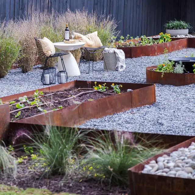 Alt view image 6 of 6 - Hammer-in Landscape Edging - 48-inch Strips - 14-inch Depth 1/4-inch Rounded top COR-Ten Steel (1 Pack)
