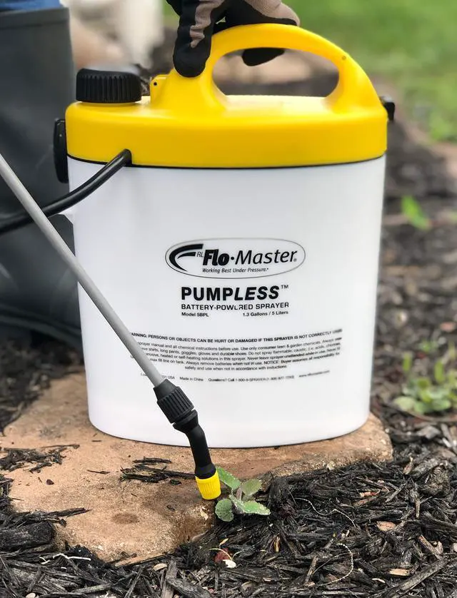 Alt view image 2 of 6 - Pumpless Battery Powered Sprayer, Translucent