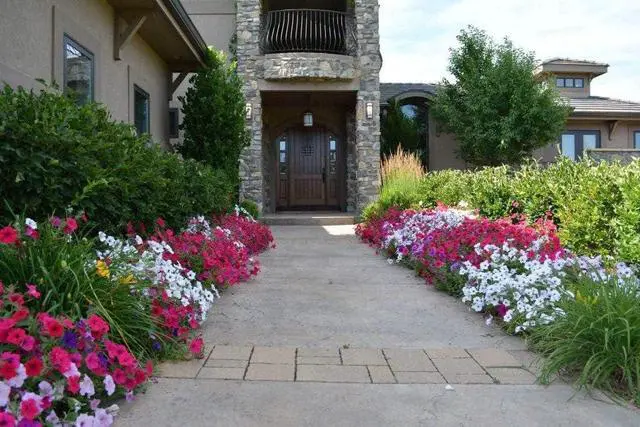 Alt view image 5 of 5 - Ultrasol® Multi-Purpose Plus 20-20-20 25lb Fertilizer