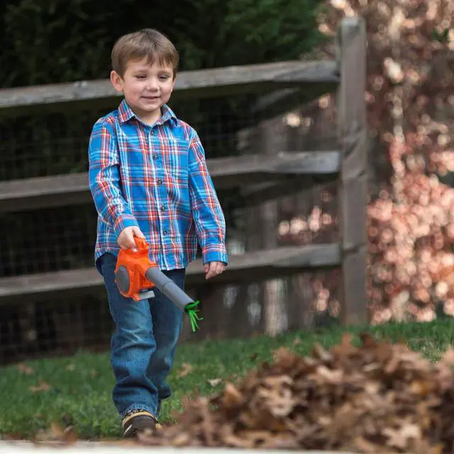 Alt view image 4 of 6 - 125B Kids Toy Battery Operated Leaf Blower & Chainsaw Pretend Play Set