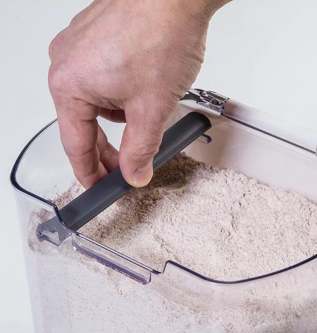 Alt view image 5 of 7 - Flour Storage Container, 4-Quart Capacity, Includes Leveling Bar for Mess-Free Measuring