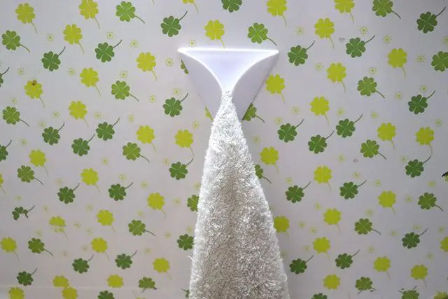 Alt view image 4 of 5 - 6pcs Wall Paste Does Not Fall Off Firmly Triangle Type Self-Adhesive Towel Hook