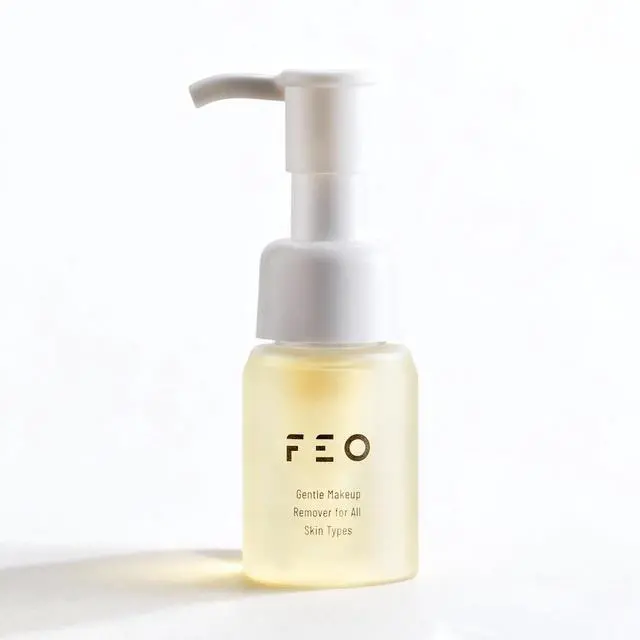 Main image of Deep Cleansing Oil, Facial Cleansing Oil, Makeup Remover, Cleanses without Clogging Pores, Residue-Free, All Skin Types, Sensitive Skin, 1.01 fl. oz.