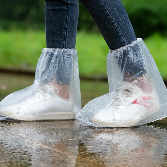 Main image of 10 Pairs Disposable Waterproof Shoe Covers for Rain - Plastic Rain Shoe Covers - Non-Slip Indoor Outdoor Rain Cover for Shoes,Plastic Overshoes for Men Women -Water Proof Boot Protector Clear-L