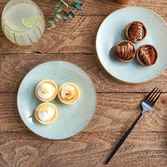 Alt view image 3 of 7 - 30 Pack Disposable Plastic Plates Heavyweight Granite Look Elegant 7 inch Dinner Plates Green with Gold Rim